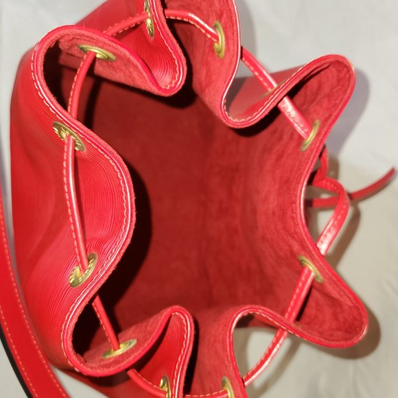 Louis Vuitton Noé Bucket & Drawstring Bag Red Leather Epi - Picture 3 of 3